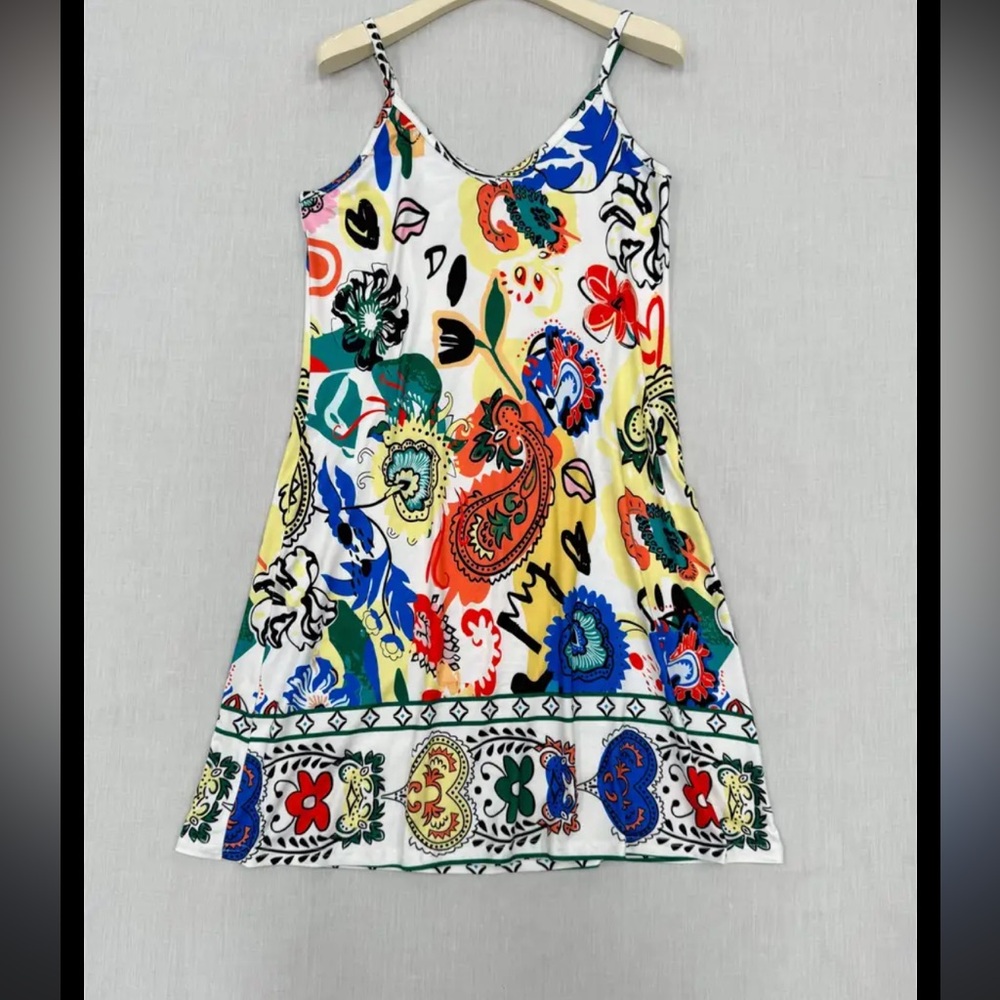 Plus size 2XL white with colorful floral/paisley design dress.